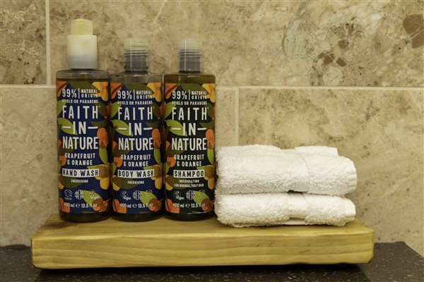Quality toiletries & face cloths